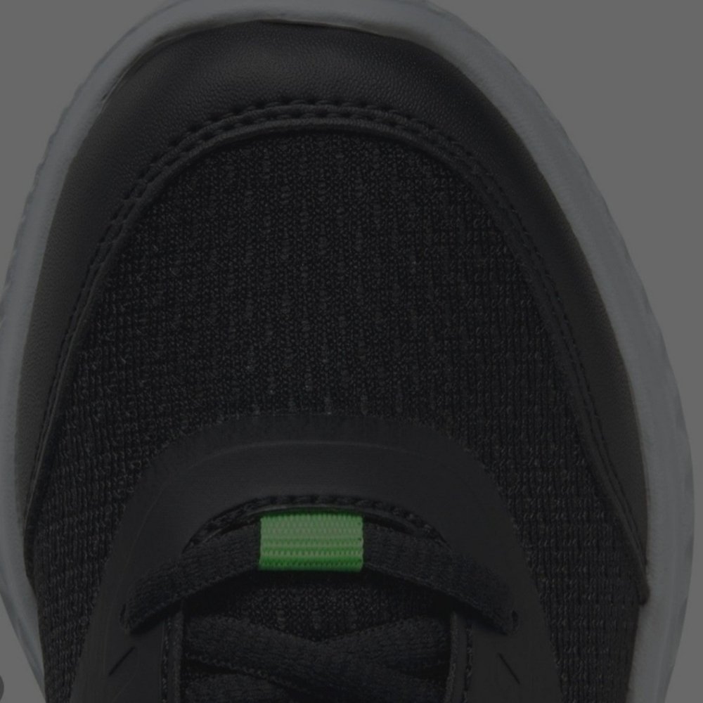 Boys Reebok Gym Shoes - Picture 4 of 6